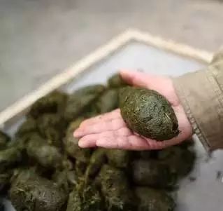 大熊猫的便便做成纸巾啦43元1盒你敢不敢买来擦擦嘴