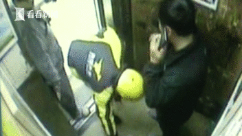 视频|外卖上了电梯"离奇失踪" 监控揭露男子半路"截胡"