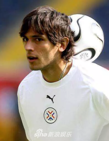 足球界的这几位也是娱乐圈的宠儿