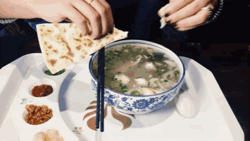 一碗羊肉泡,足以形容带给你温暖与妥帖的那个人|羊肉|泡馍|美食_新浪