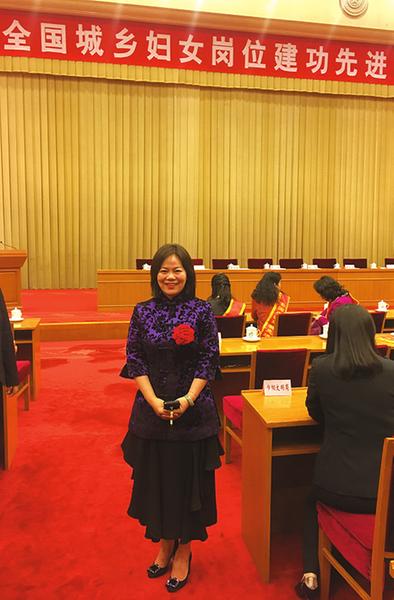 当我们走进绿竹依石,楹联满园的西安市新城区后宰门小学,瞬间就会被其