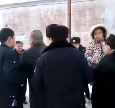 娘对即将被执行安乐死的儿子喊:念阿弥陀