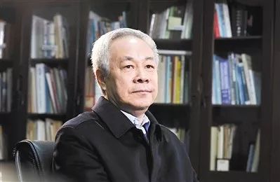 他的副手谭平研究员任项目负责人,博士后副研究员刘彦辉全程参与了