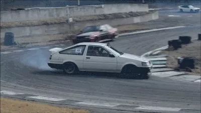 拥有一辆AE86需要几步?丨福利