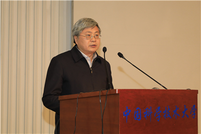 印娟,任继刚,吴文彬,蔡刚,廖胜凯获2017年度杰出研究校长奖.