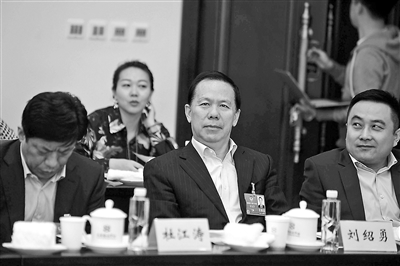 “建议完善航空安保法律体系”|刘绍勇|安保|东航_新浪新闻