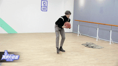 小奇独家福利 | 蔡徐坤的这些瞬间,你一定没看过!