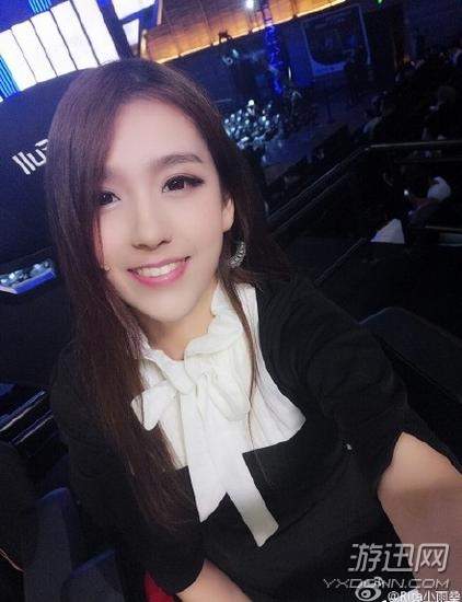 lol最美女解说rita生活美照 小姐姐颜值超高,美爆了