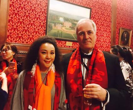 中华文化春花绽放英国各地江鸣鸣率团演出受赞誉