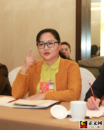 余梅代表检察机关让老年人有了坚强后盾