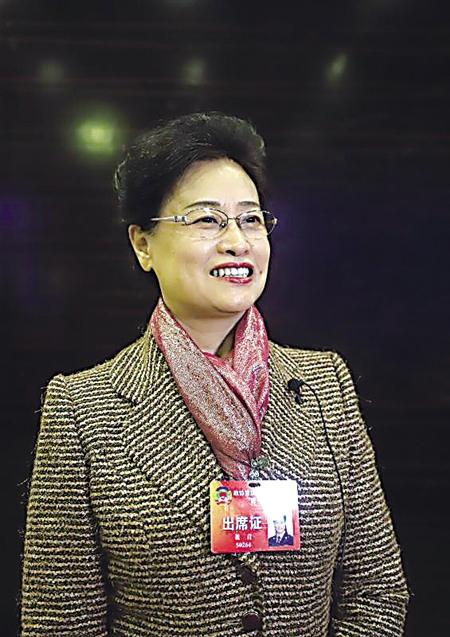 着力"互联网 " 发展农村电商助力精准扶贫