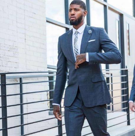 3,保罗-乔治,身材比例是比较完美的,穿上西装的感觉简直就是霸道总裁