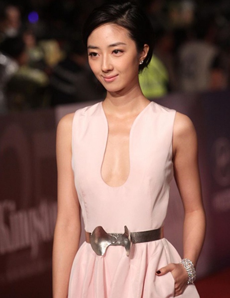 这些平胸的女星哥哥都是流量担当,章子怡也上榜!