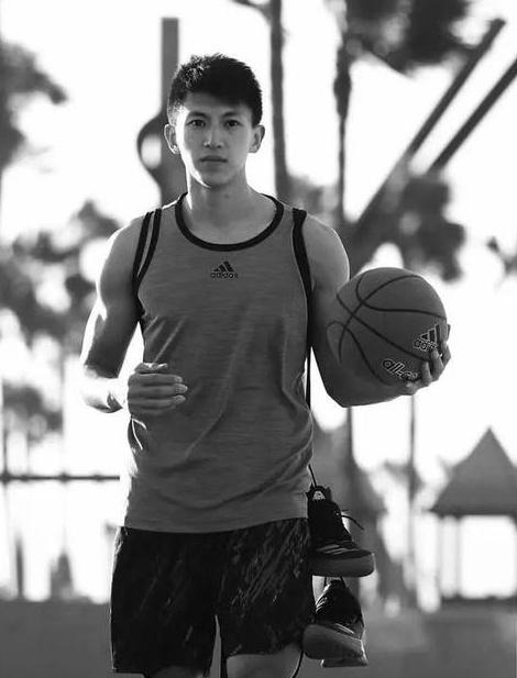 不看球技只看脸,谁是你心中的cba第一颜王?