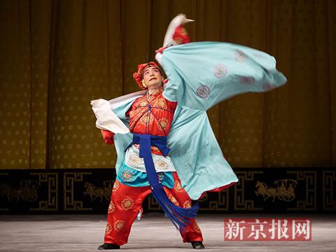 融合杂技,魔术 京剧骨子老戏《大溪皇庄》上演
