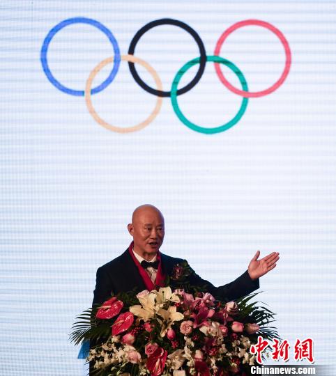 中国陶瓷大师吕俊杰将赴洛桑举办奥林匹克主题展