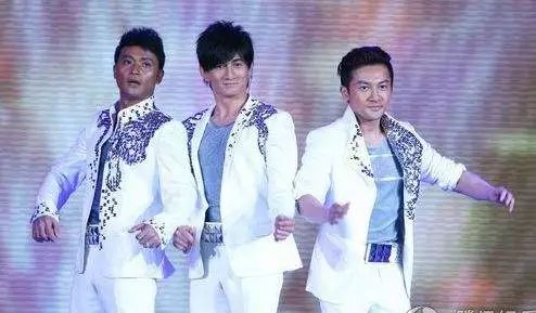 春晚回顾:从1983到2017春晚经典回顾 一幕幕全是感动