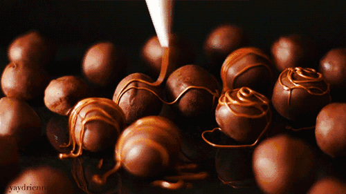 就在今年1月底,费列罗击败好时出高价收购了雀巢旗下的美国糖果业务