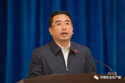 市,区两级安委会主任均由党委,政府主要领导担任,增加组织,政法,检察