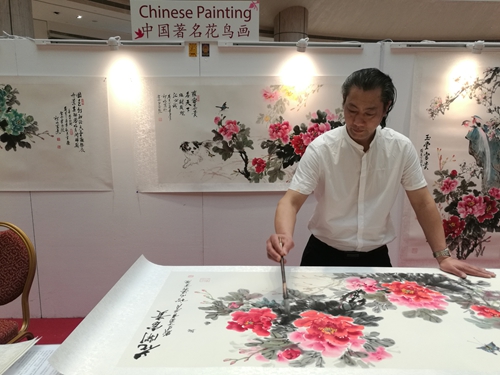 画家罗礼明第五次赴新加坡举办个展