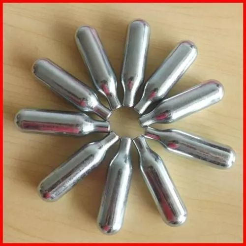 吸食"笑气"居然这么危险……全国首例非法经营"笑气"案被提起公诉