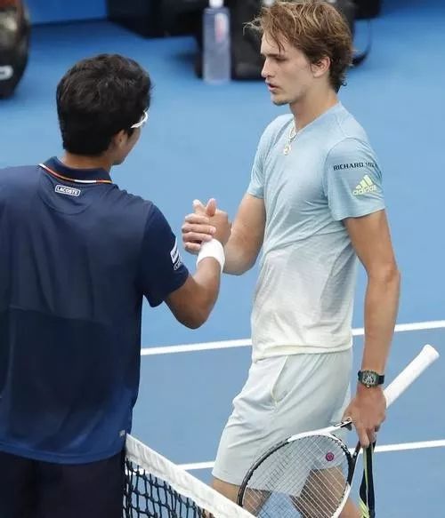 观点丨回顾澳网三场身高差对决,身高对职业网球运动员的影响有多大?