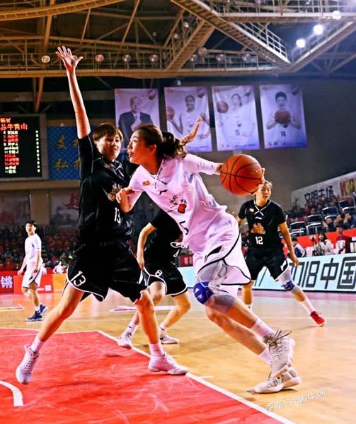 防线失守 陕西天泽西凤女篮主场不敌江苏牛首山