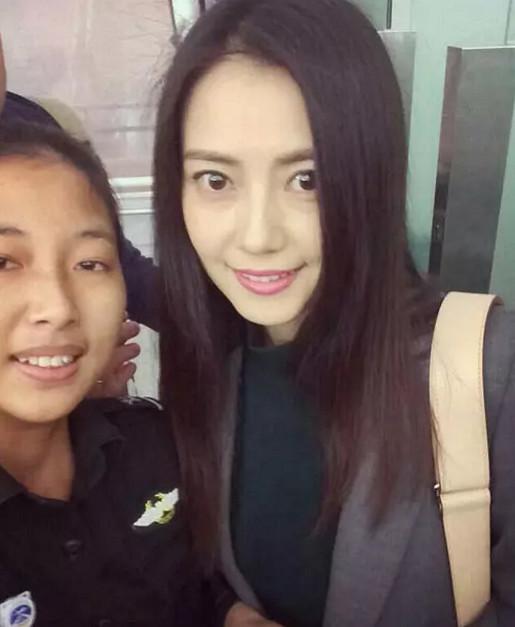 娜扎未P图大鼻孔外翻一脸填充感,网友:黑杨幂