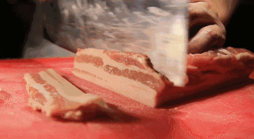 五花肉须是6成肥4成瘦