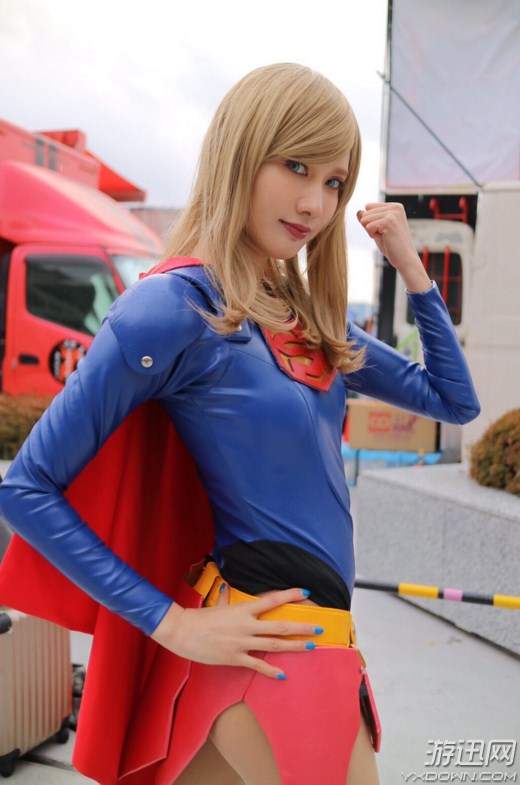 美女cos《合金装备5》静静 肤白貌美,黑丝长腿诱人