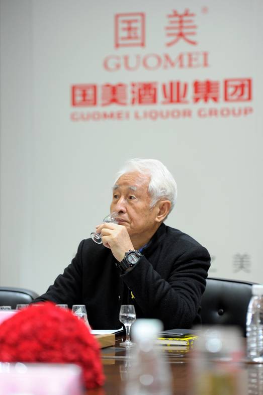 名誉董事长季克良,中国酒业协会副理事长,白酒技术委员会主任赵建华
