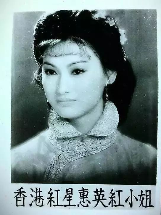 【传奇】3岁乞讨,14岁做舞女,拍全裸写真导致分手却