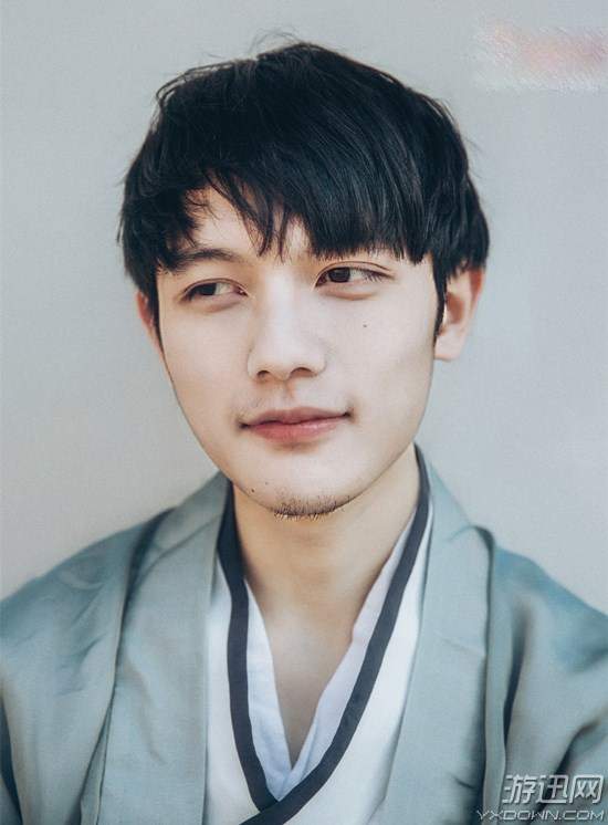 前lol职业选手诺夏晒女装照 网友惊呼:让不让女生活了