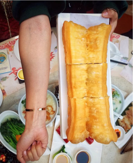 不要追靓油条 这里的油条真是大开眼界,超巨大,很酥化,强烈推荐爱吃脆