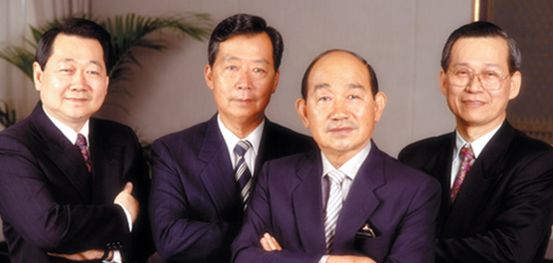 这里就要先提一个老一辈比较熟悉的:正大集团,正大集团由谢易初,谢少