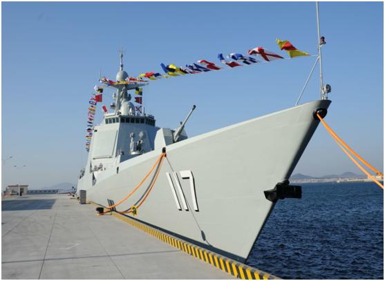 2017年1月18日,第31艘056型轻型护卫舰鄂州舰入列命名授旗仪式在东海