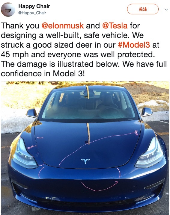 上路没几天，这辆特斯拉Model 3就撞坏了_手机新浪网