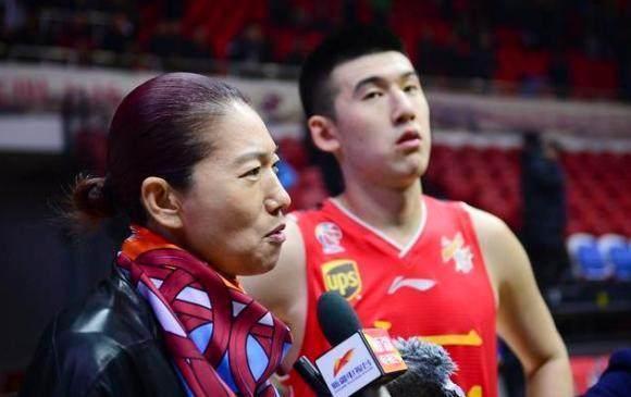 值得的一提的是,付豪出自体育世家,他的父亲为著名裁判蒋彤飚,母亲为