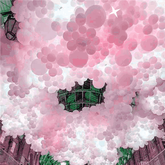 遇上让少女们抓狂的粉色100000 气球雨要来啦(12月24日  19:30  地点