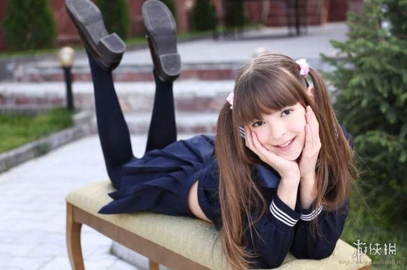 16岁俄罗斯美少女长大了!黑丝萝莉变身比基尼女郎_八卦趣闻_新浪游戏_新浪网