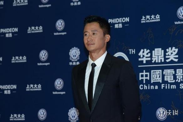 国产电影累计票房最高的10大导演 他凭两部戏杀进了前三!_新浪游戏_手机新浪网