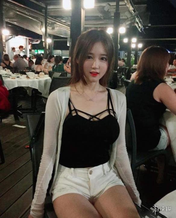 让人兽血沸腾的"大胸肌"!韩国美女主播朴佳琳美照