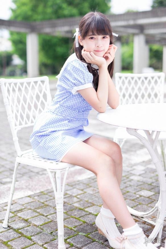 每日福利送不停邻家小妹的学生制服超级甜美可爱啊