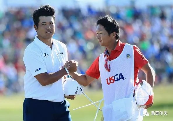 松山英树和球童在美国公开赛决赛轮 图/getty images