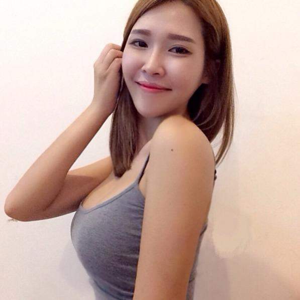 球王美女帮你训练!马来西亚电竞女神开设1对1陪练课程
