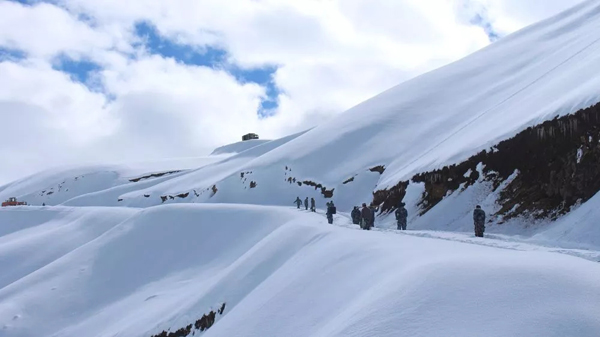 雪海开路