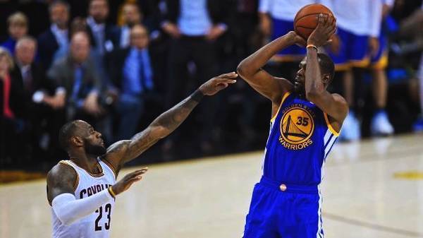 如果在最后1秒需要一个高难度的三分绝杀,这6人你会选谁?