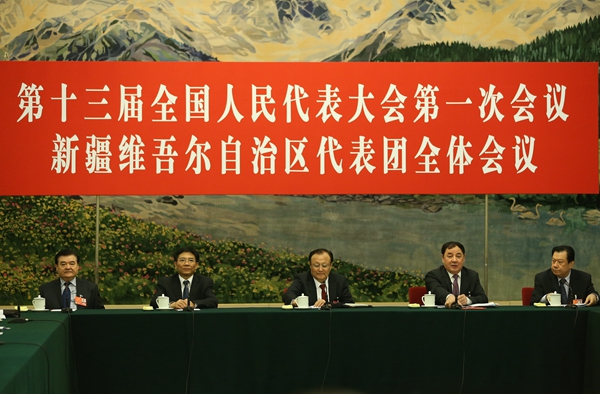 两会时间听取监察法草案国务院机构改革方案的说明