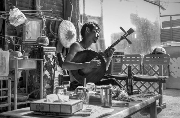 大佛普拉斯展示人性荒谬和荒诞更新台湾电影面貌