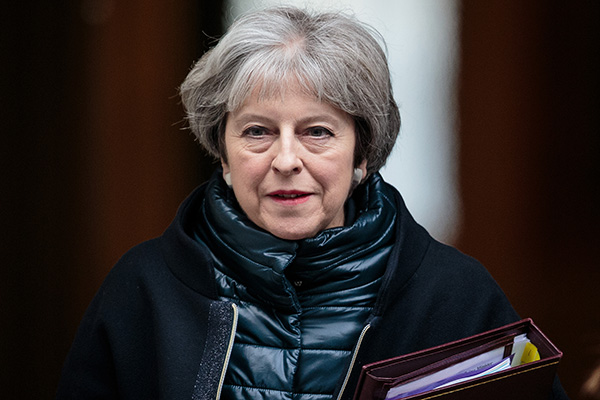 十分之一英国人受孤独困扰 首相任命孤独问题大臣